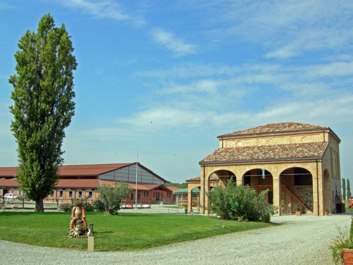 Готель Agriturismo Corte Ghiara Фонтанеллато Екстер'єр фото