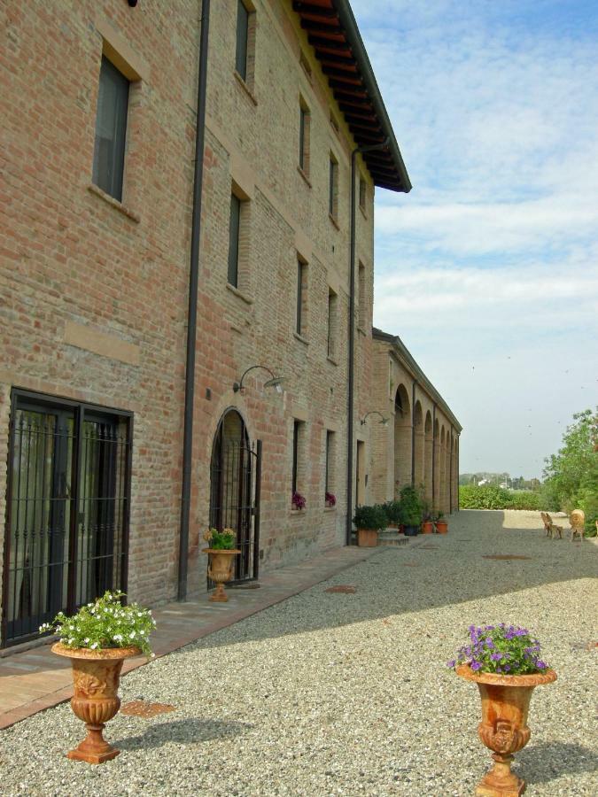 Готель Agriturismo Corte Ghiara Фонтанеллато Екстер'єр фото
