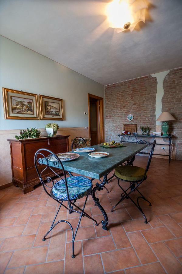 Готель Agriturismo Corte Ghiara Фонтанеллато Екстер'єр фото