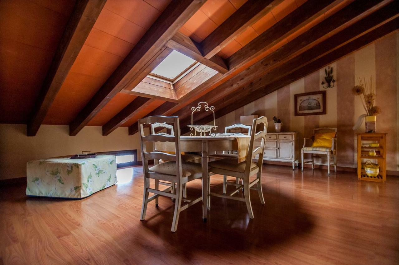 Готель Agriturismo Corte Ghiara Фонтанеллато Екстер'єр фото