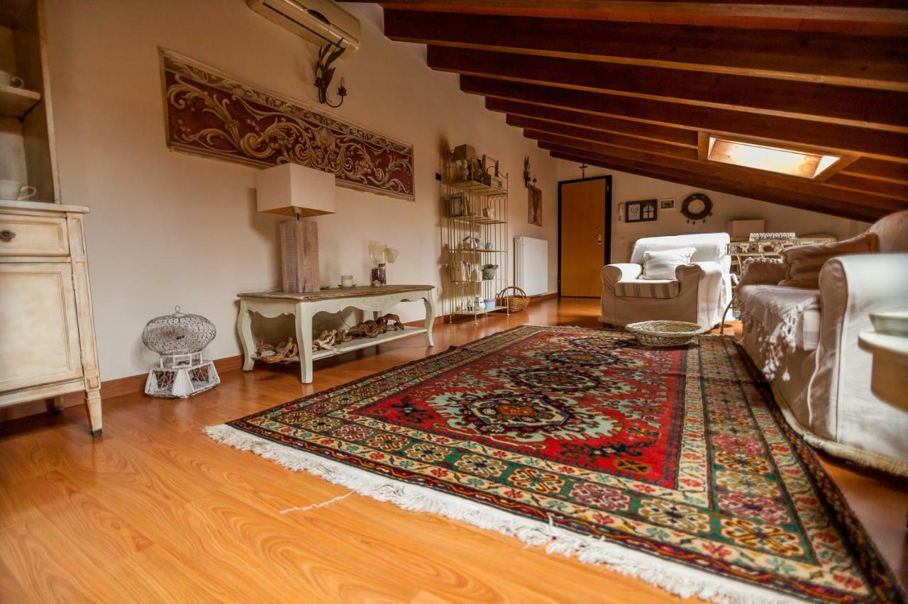 Готель Agriturismo Corte Ghiara Фонтанеллато Екстер'єр фото
